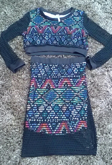 K Too 2 pc outfit - black net over multicolor - Picture 1 of 5